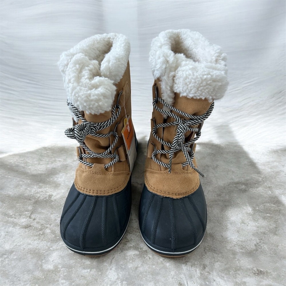 kids snow boots, size 4 new